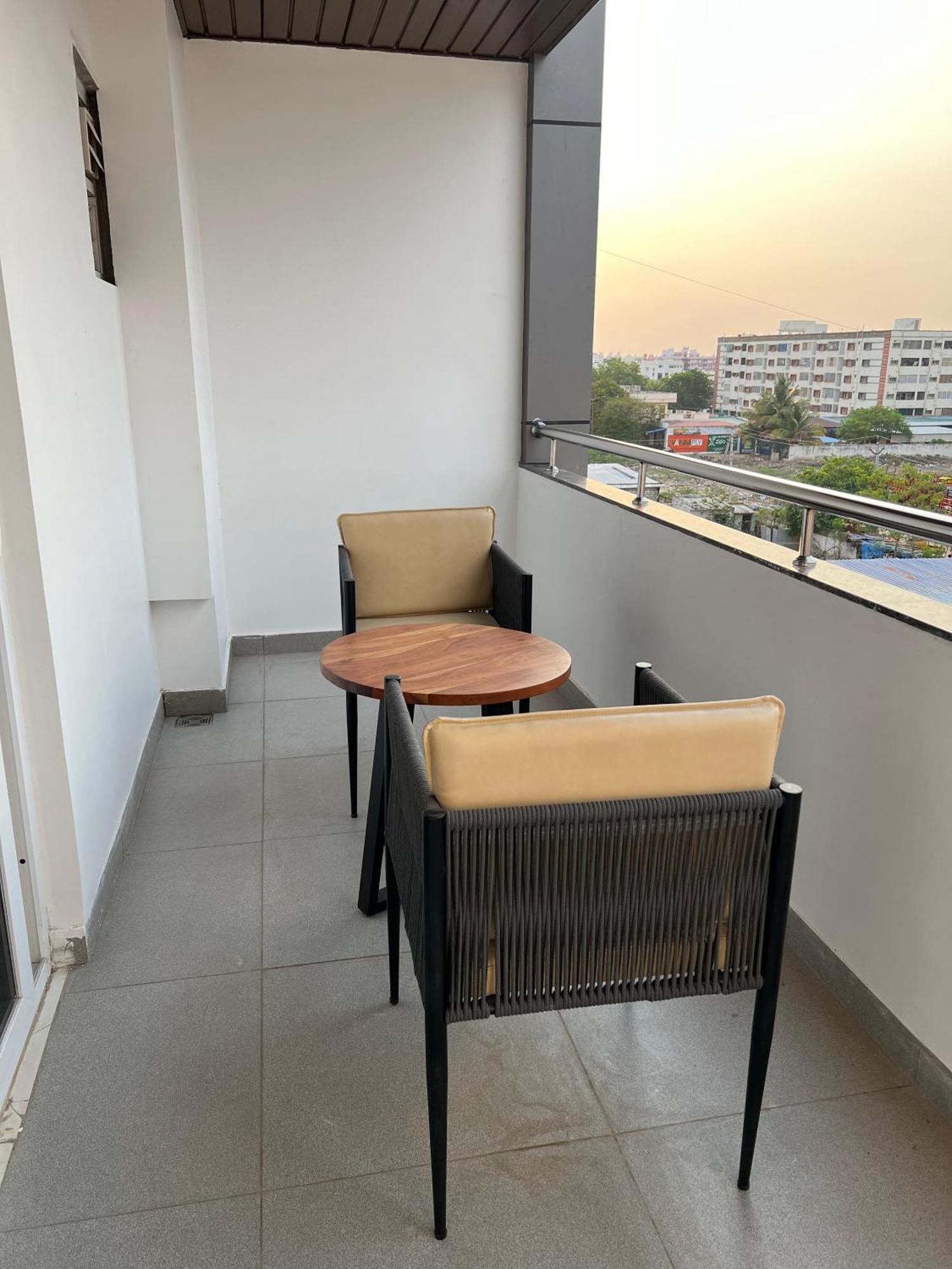Hotel Pasupala Inn Anantapur Ngoại thất bức ảnh