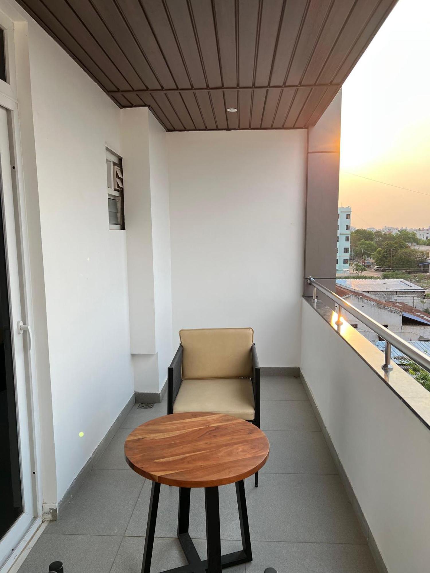 Hotel Pasupala Inn Anantapur Ngoại thất bức ảnh